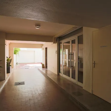 Le Petit Magellan * كان